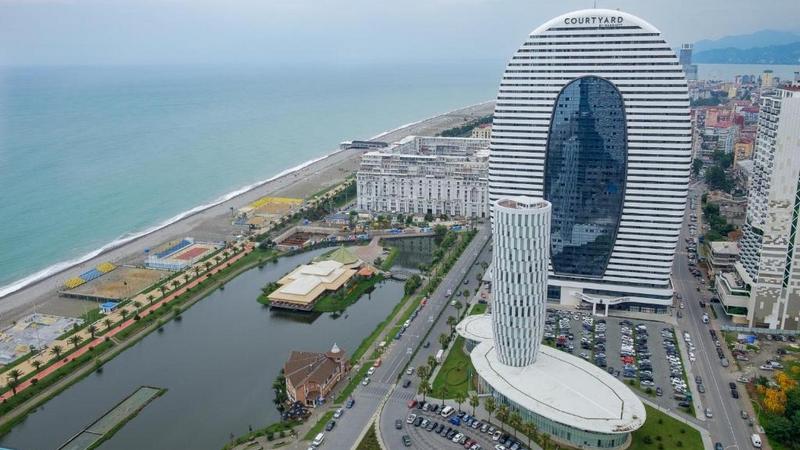 В самом высоком здании Батуми откроется отель Courtyard by Marriott