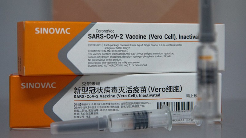 Китай признал невысокую эффективность своих вакцин